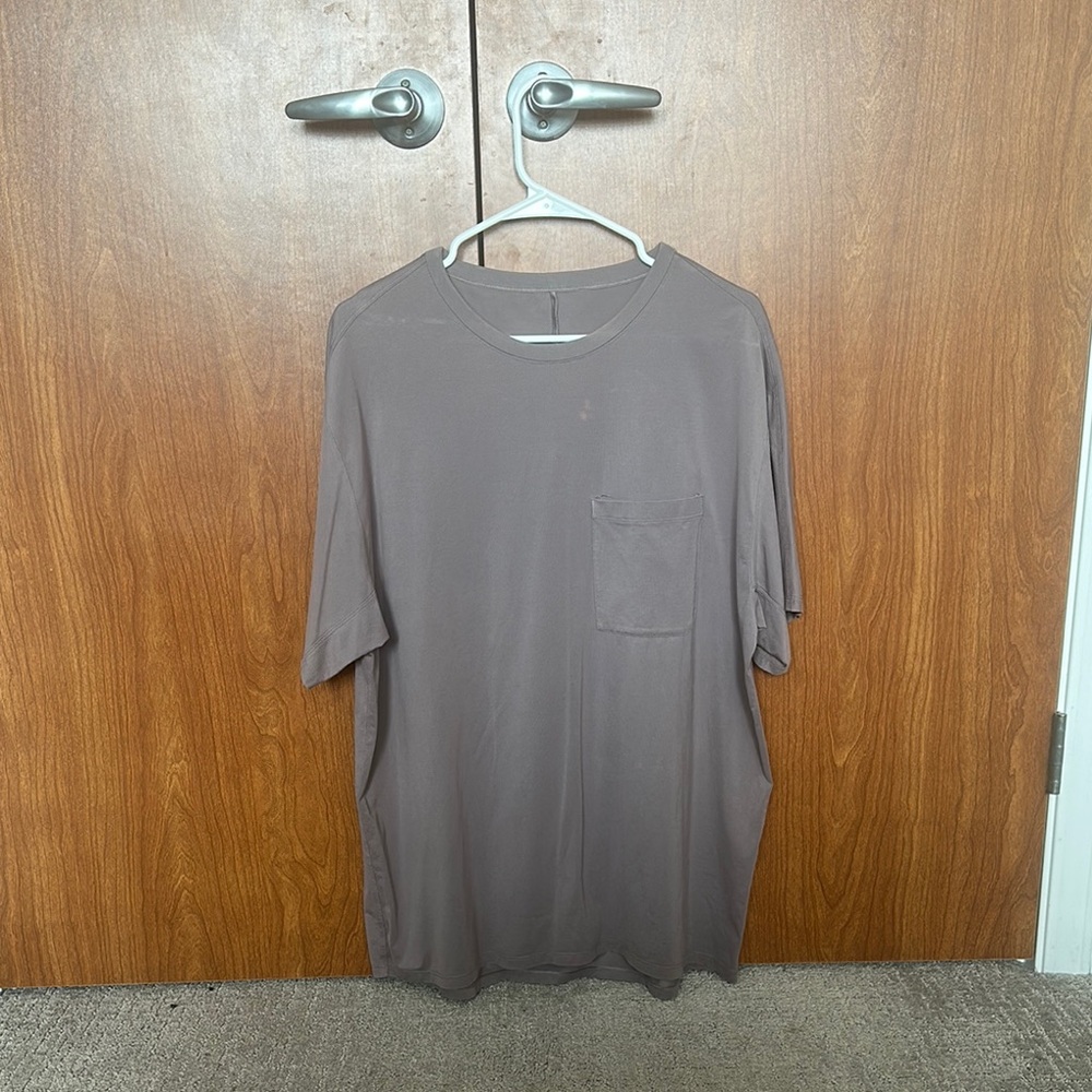 Men's Lululemon Purple Pocket T-Shirt